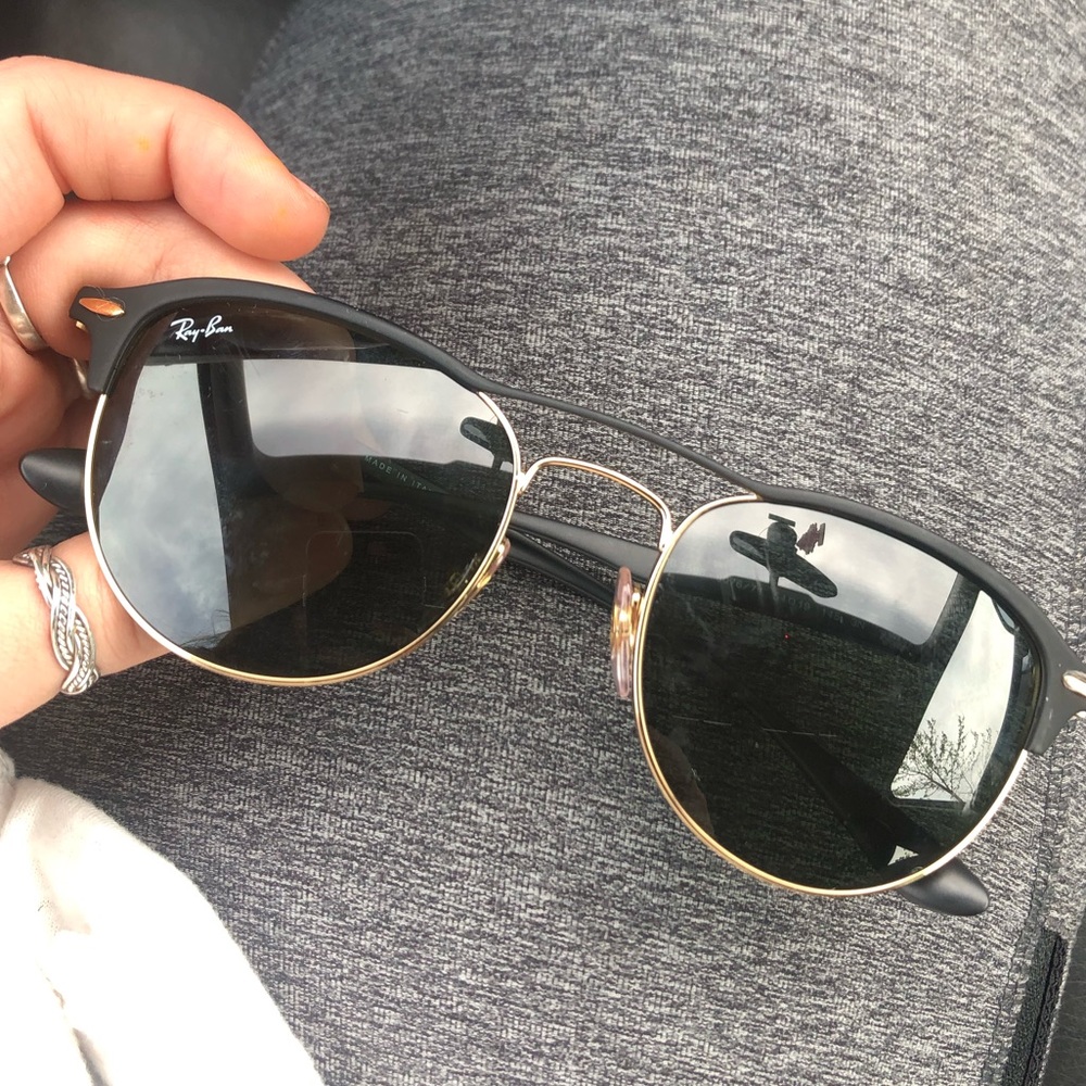 black with gold frame raybans
